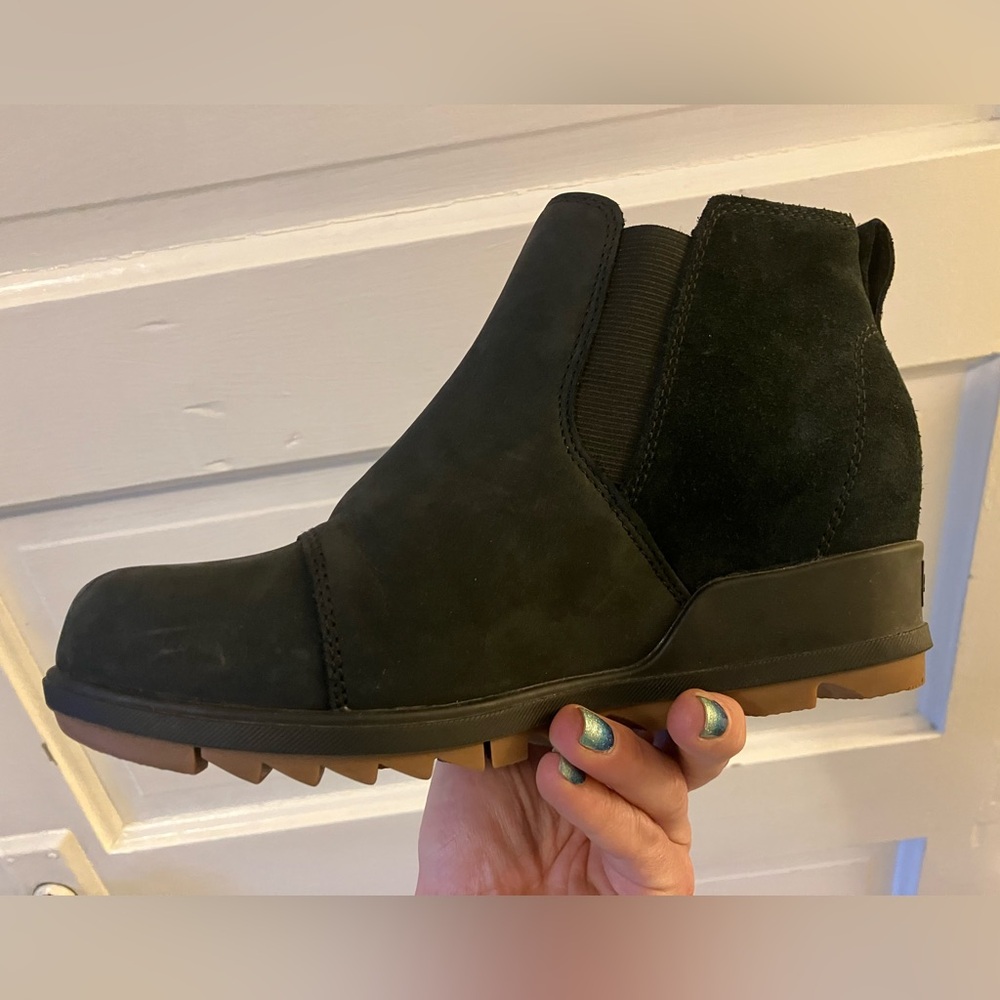 for paddle_posh exchange single Sorel boot size 6.5